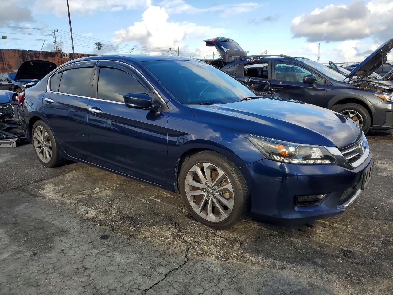 2015 HONDA ACCORD SPORT photo 4