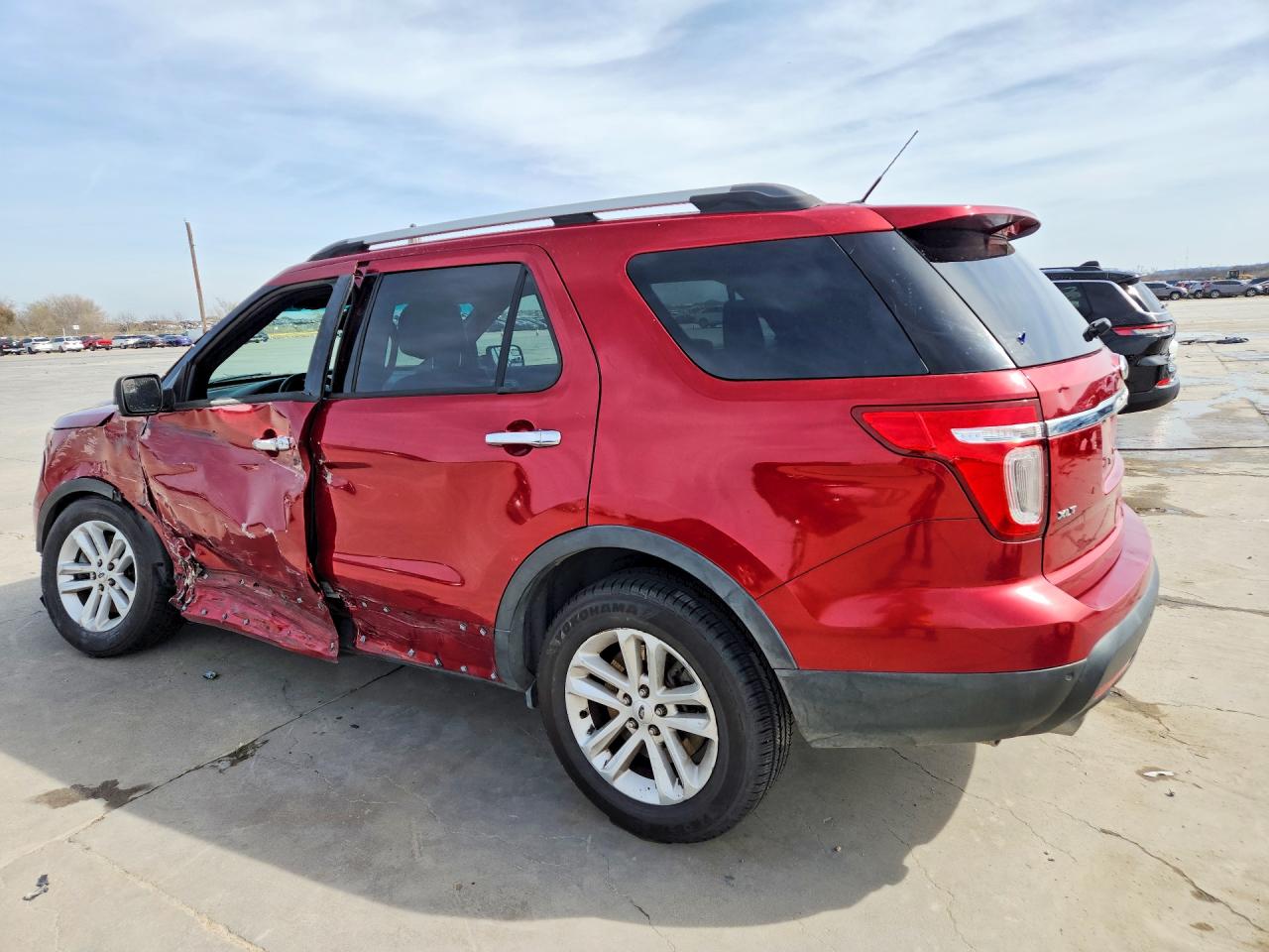 2014 FORD EXPLORER XLT photo 2