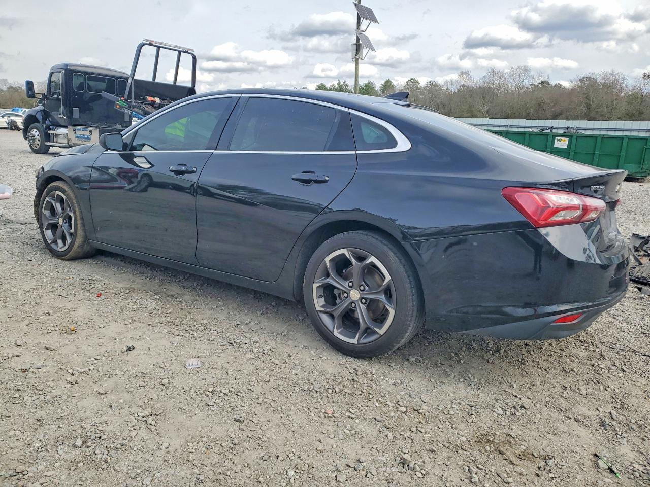 2020 CHEVROLET MALIBU LT photo 4