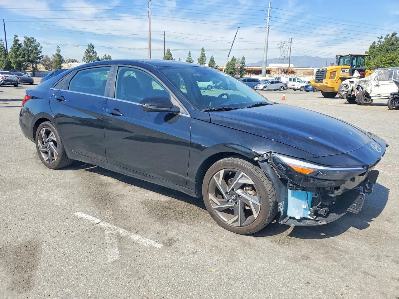 2024 HYUNDAI ELANTRA LIMITED photo 4