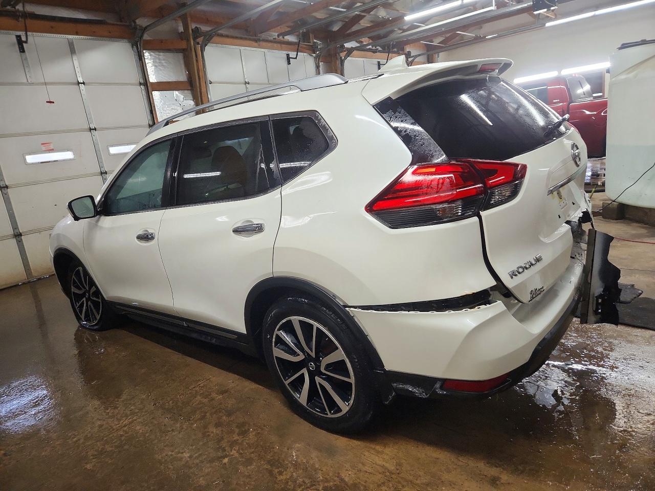 2017 NISSAN ROGUE SL photo 2