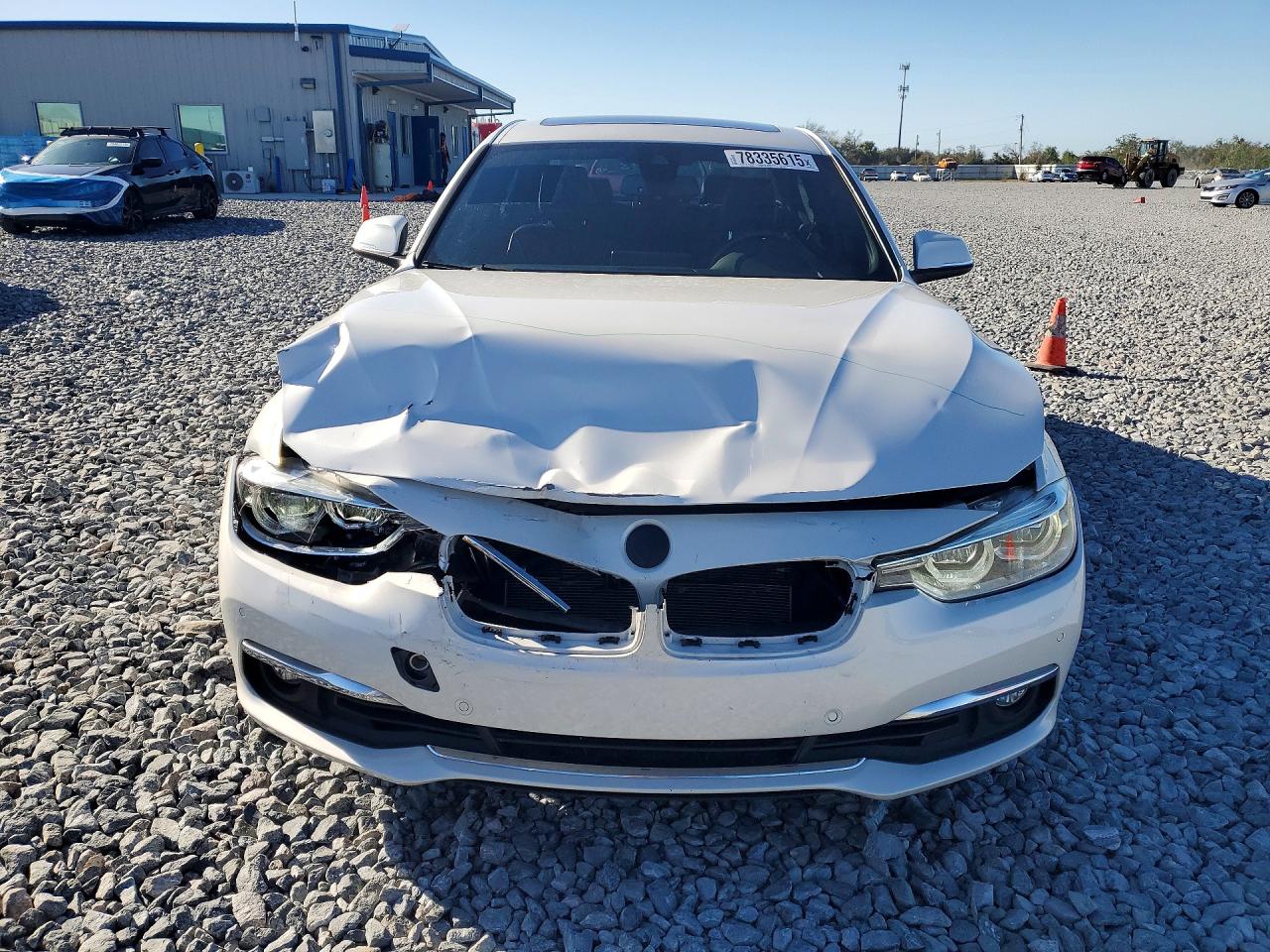 2017 BMW 330 I photo 17