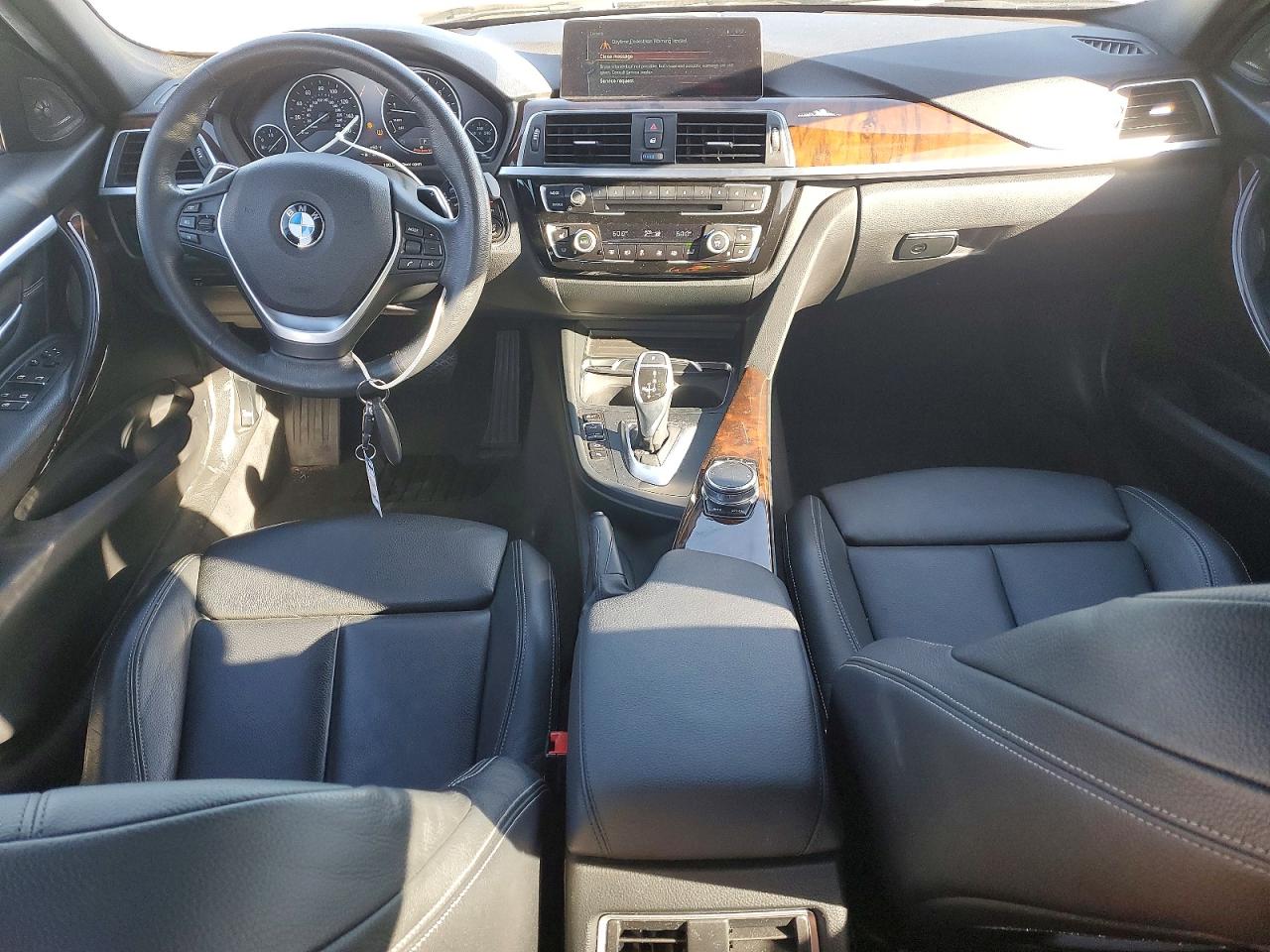 2017 BMW 330 I photo 29