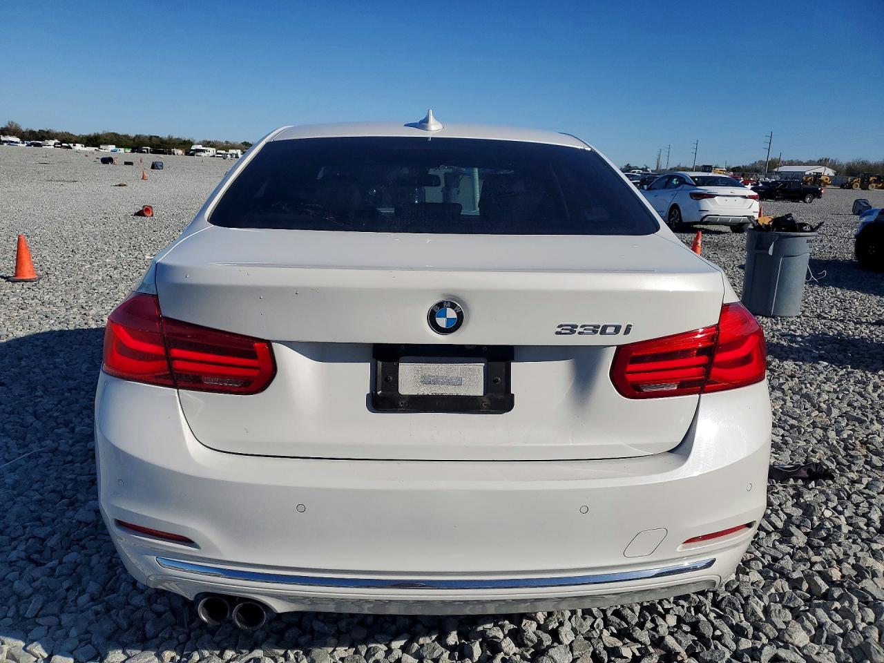 2017 BMW 330 I photo 21