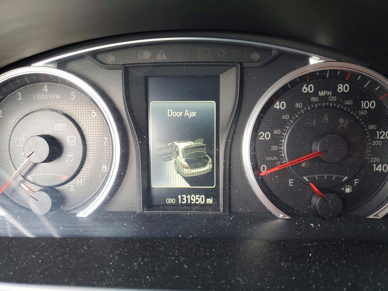 2017 TOYOTA CAMRY LE photo 9