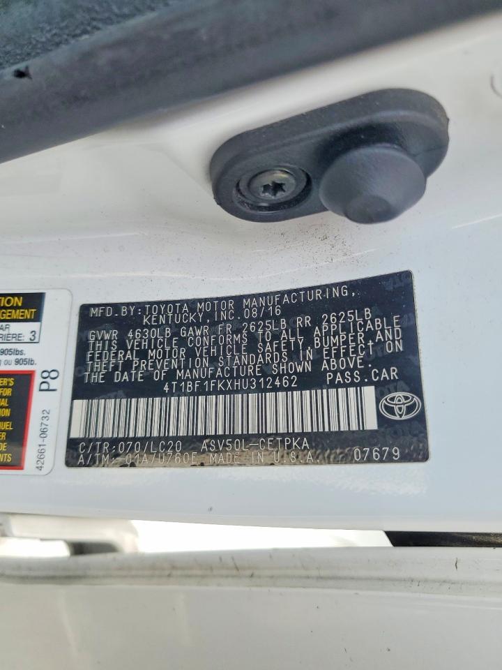 2017 TOYOTA CAMRY LE photo 12
