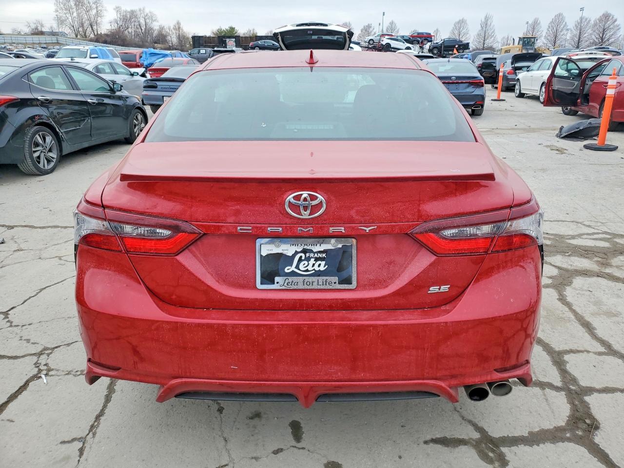 2023 TOYOTA CAMRY SE photo 6