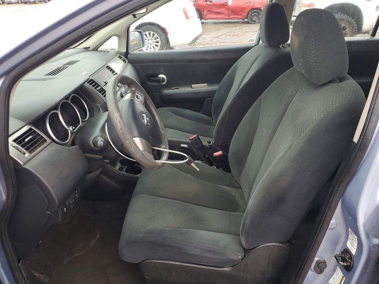 2012 NISSAN VERSA S photo 13