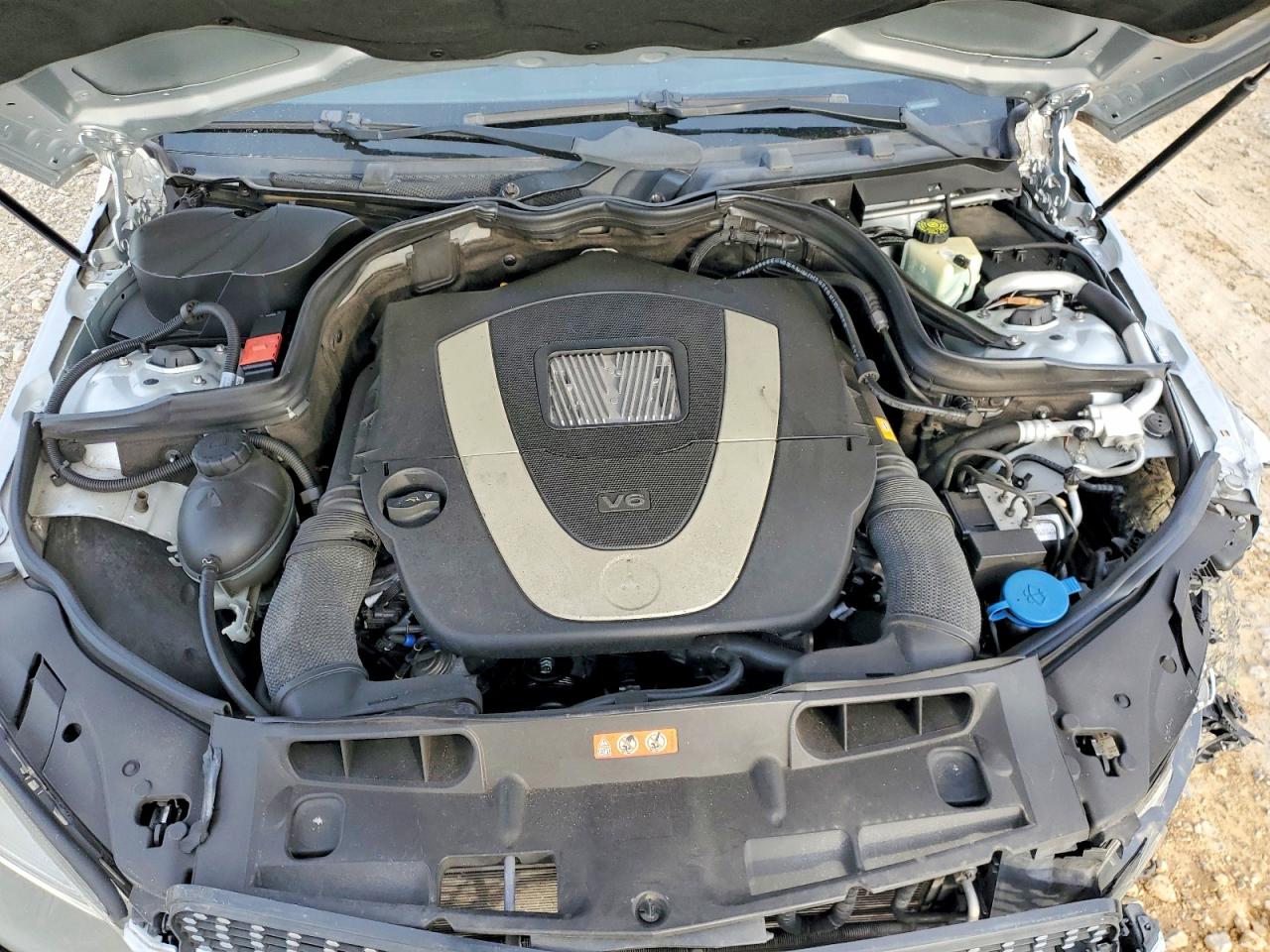 2011 MERCEDES-BENZ C 300 photo 31