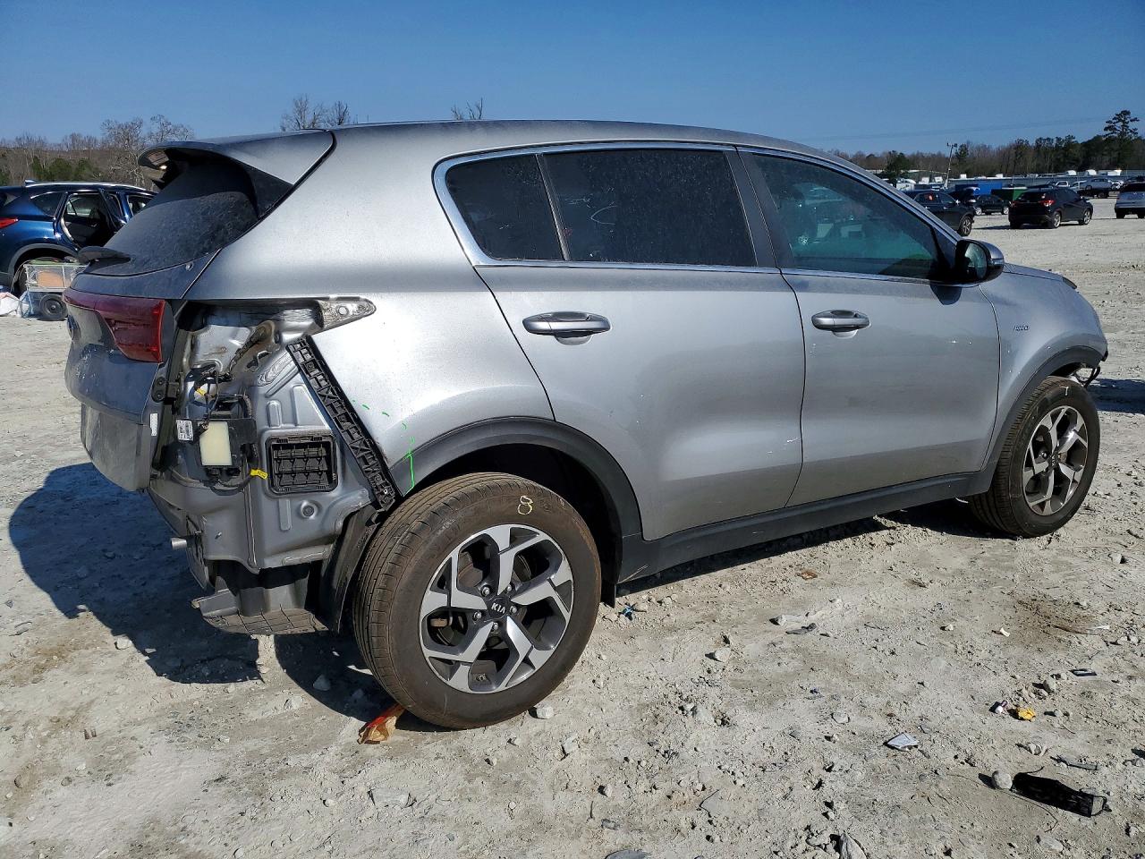 2021 KIA SPORTAGE LX photo 3