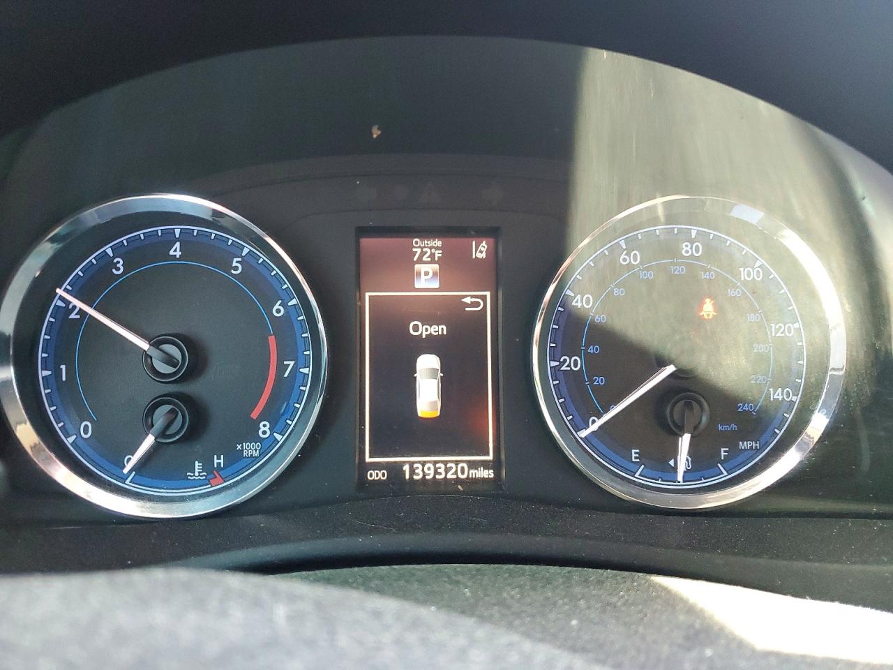 2017 TOYOTA COROLLA L photo 26