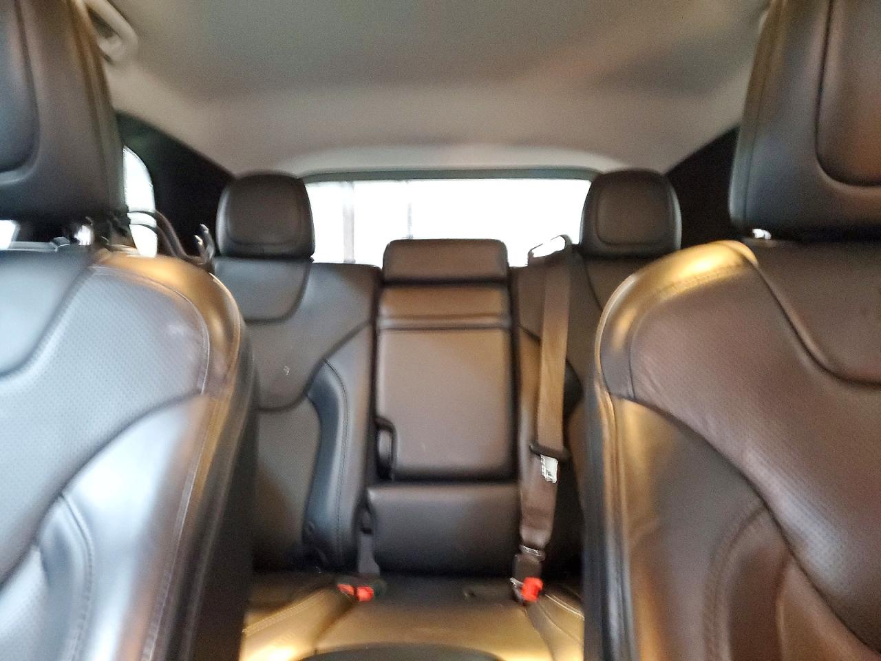 2019 JEEP CHEROKEE LIMITED photo 10