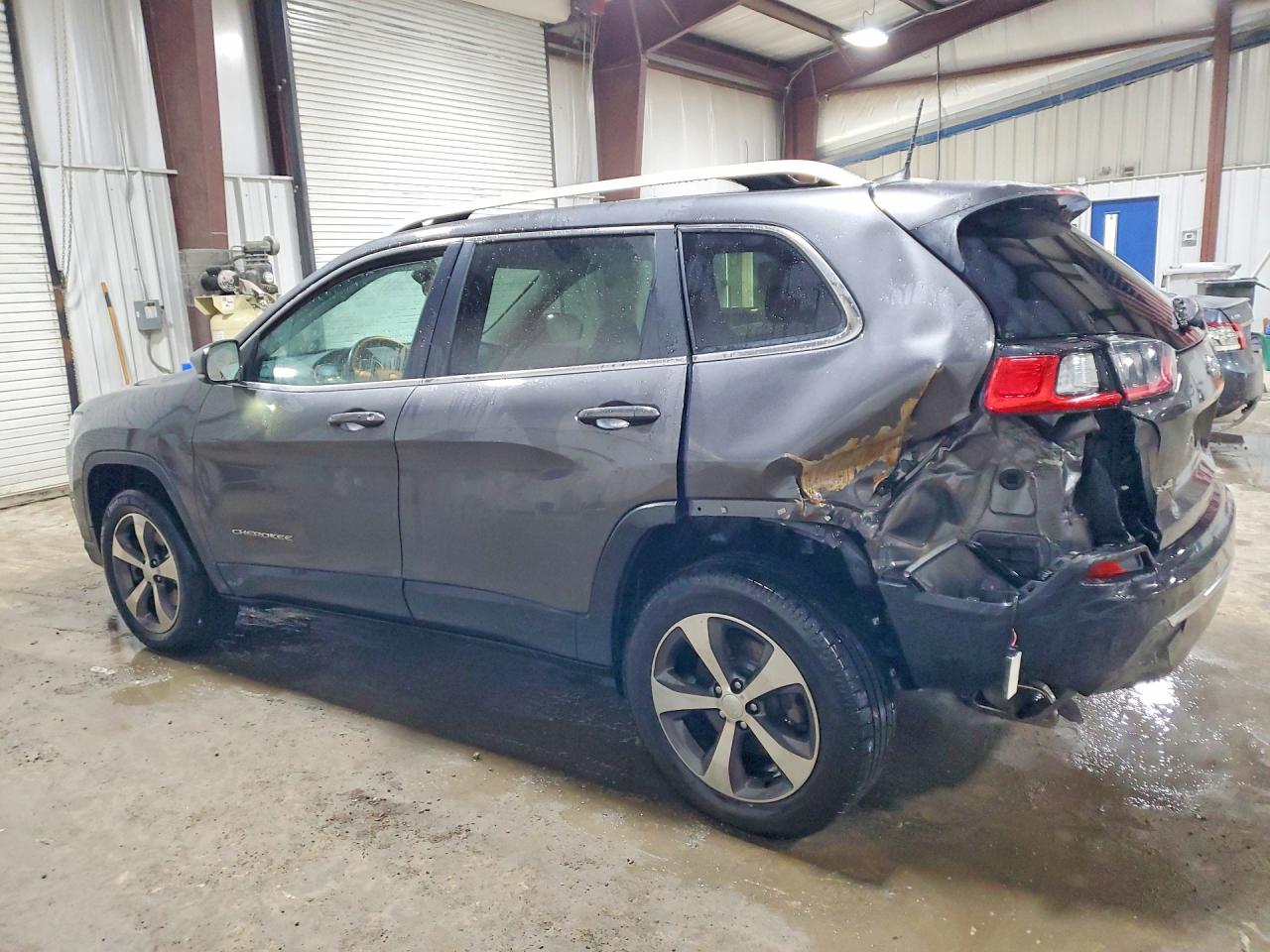 2019 JEEP CHEROKEE LIMITED photo 2