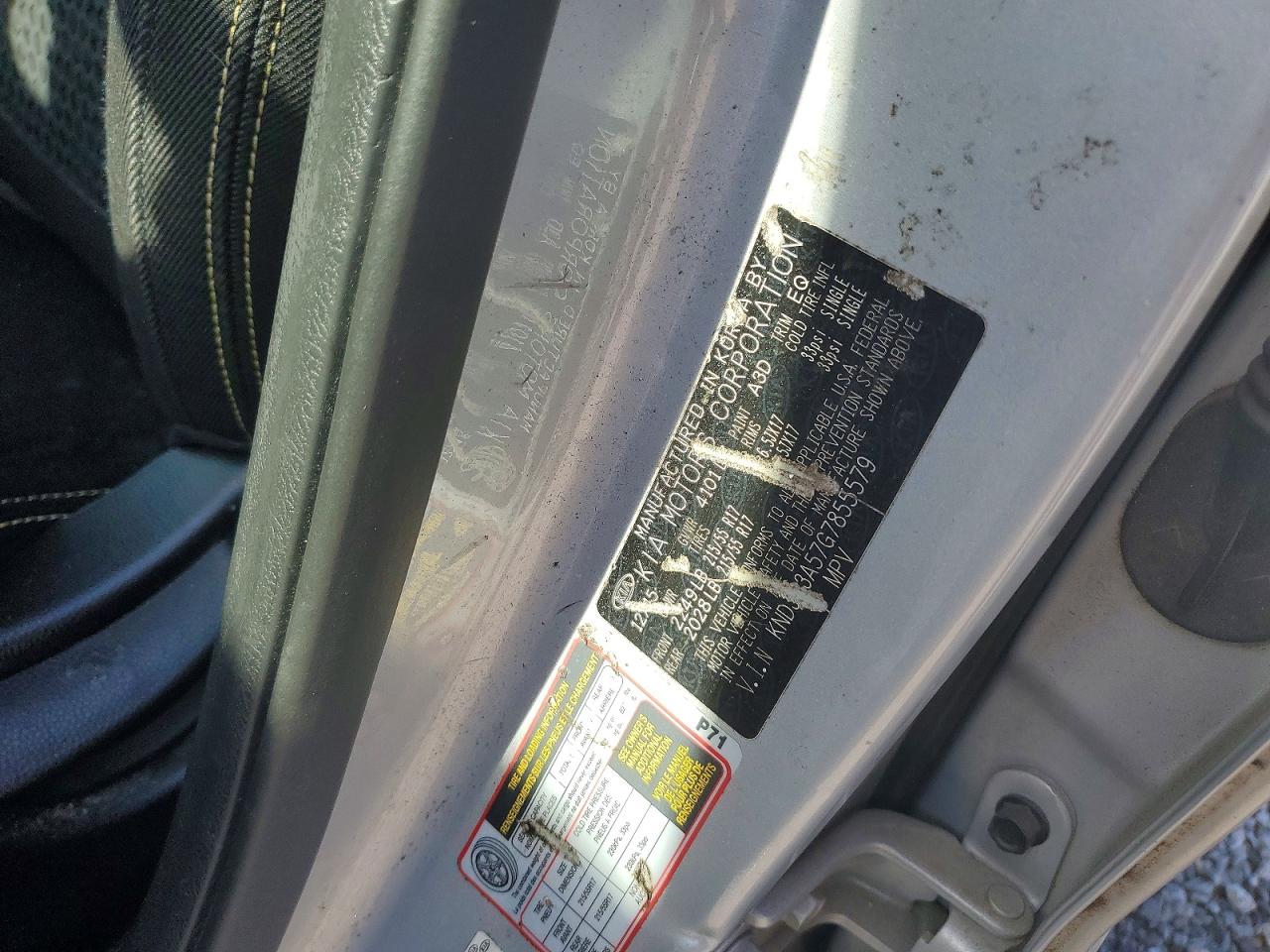 2016 KIA SOUL + photo 23