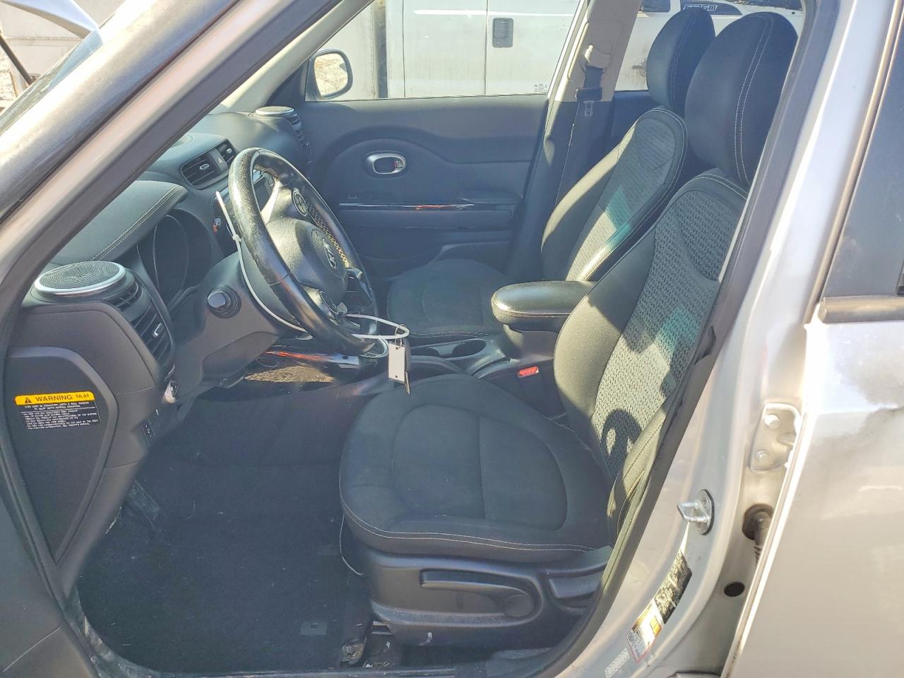 2016 KIA SOUL + photo 13