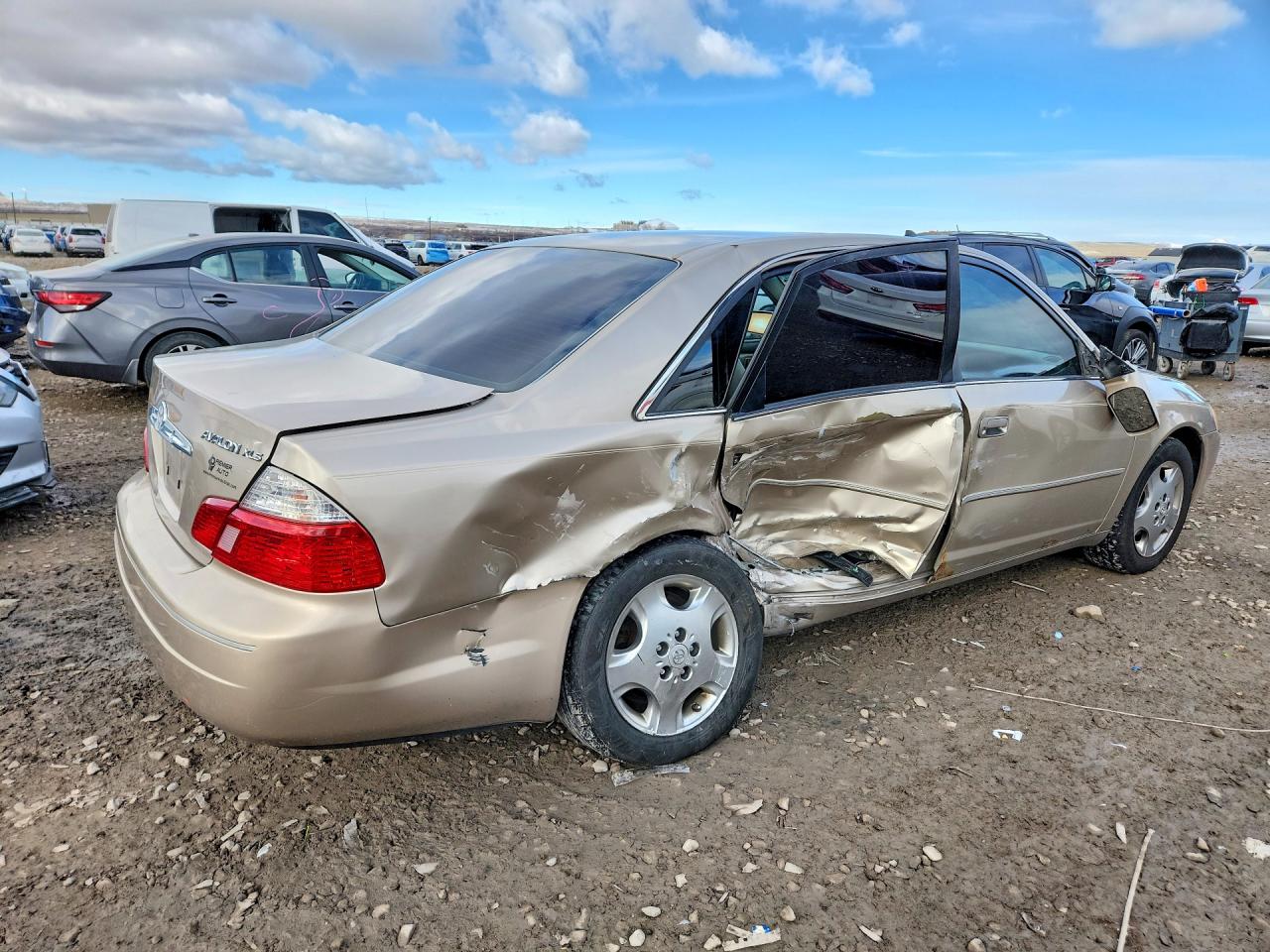 2004 TOYOTA AVALON XLS photo 3