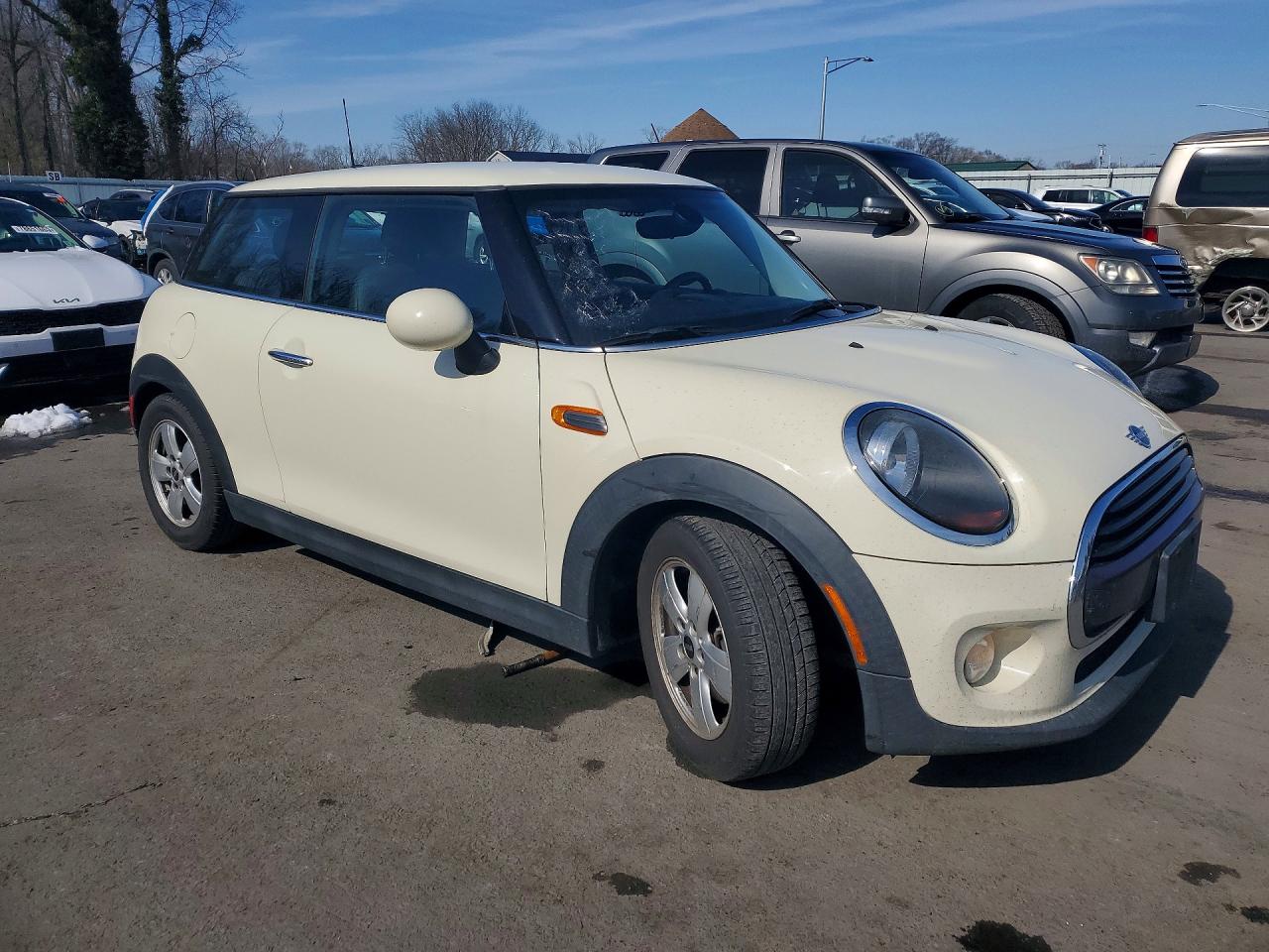 2019 MINI COOPER photo 10