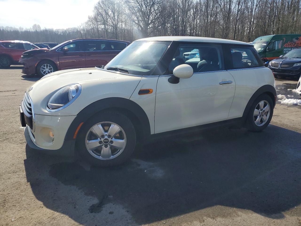 2019 MINI COOPER