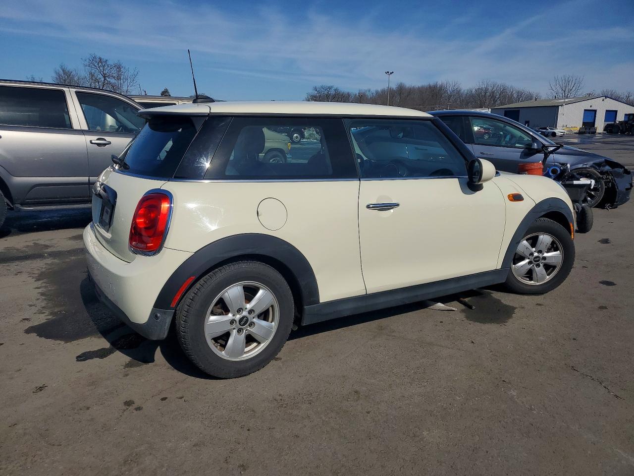 2019 MINI COOPER photo 7