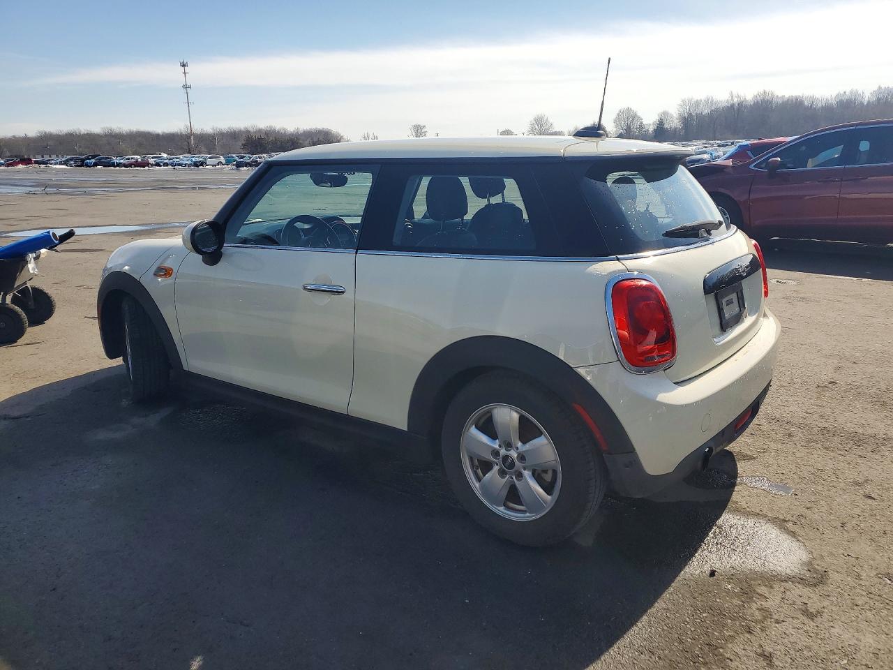 2019 MINI COOPER photo 4