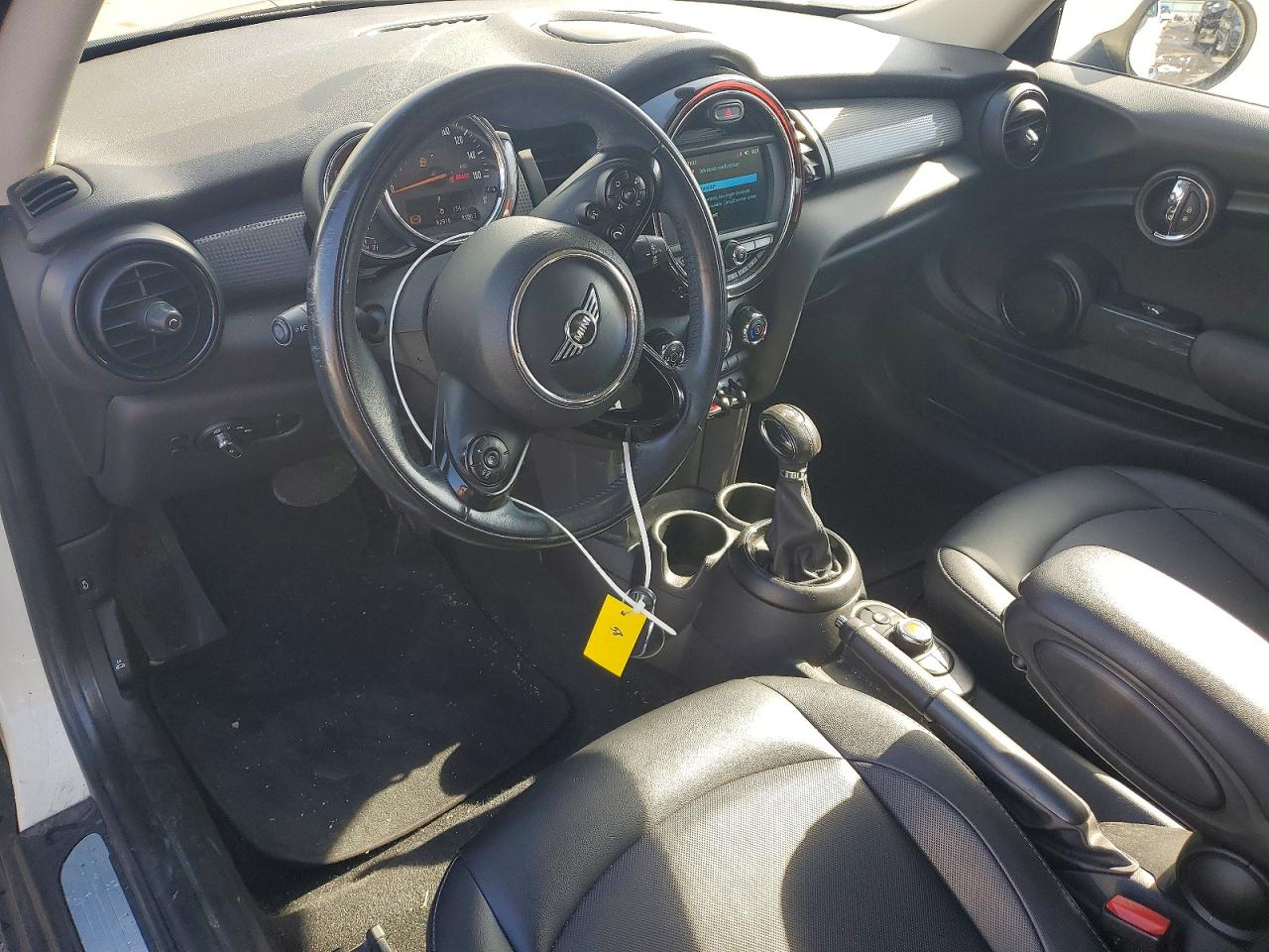 2019 MINI COOPER photo 22