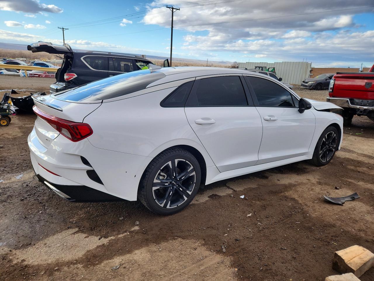 2023 KIA K5 GT-LINE photo 3