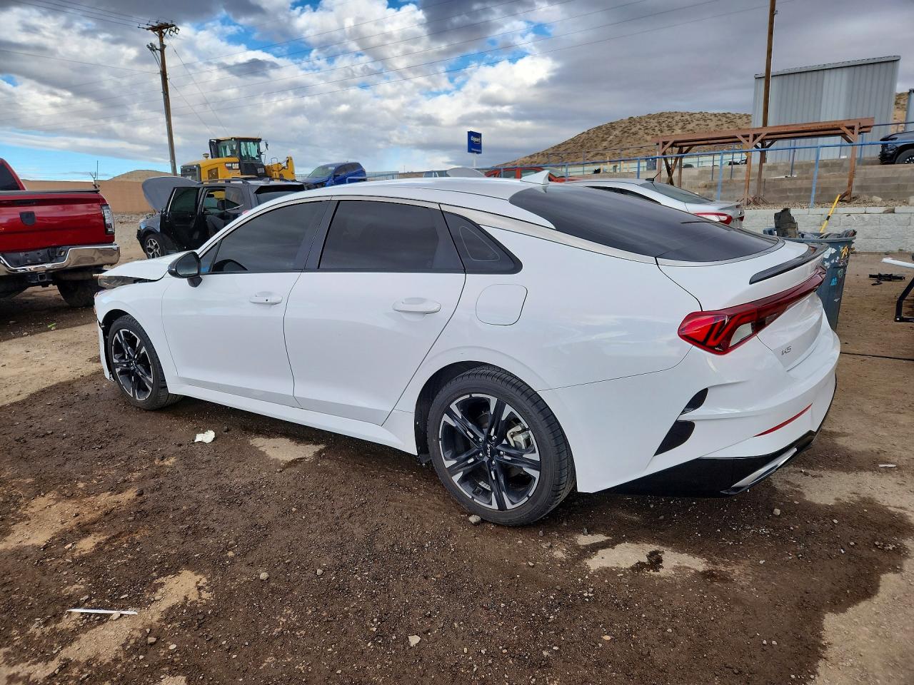 2023 KIA K5 GT-LINE photo 2