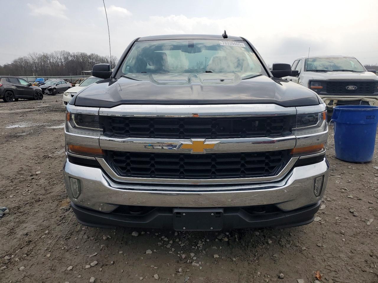 2017 CHEVROLET SILVERADO K1500 LT photo 9
