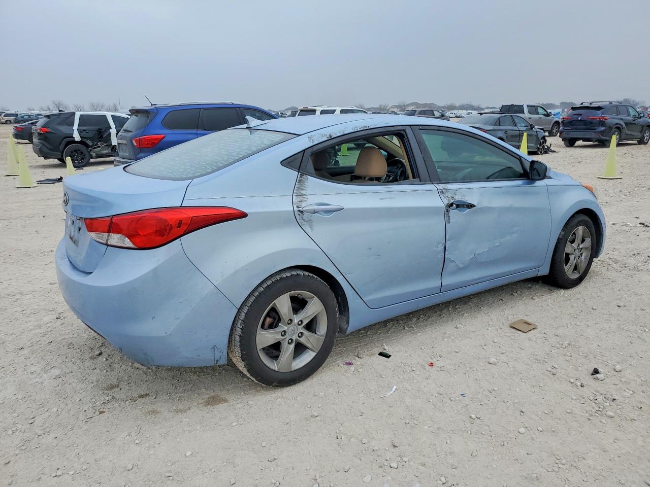 2013 HYUNDAI ELANTRA GLS photo 5