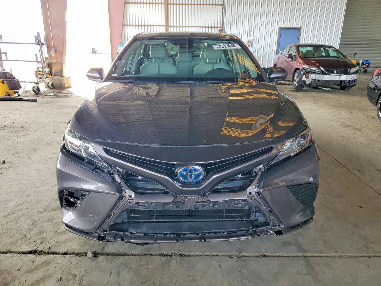 2020 TOYOTA CAMRY SE photo 5