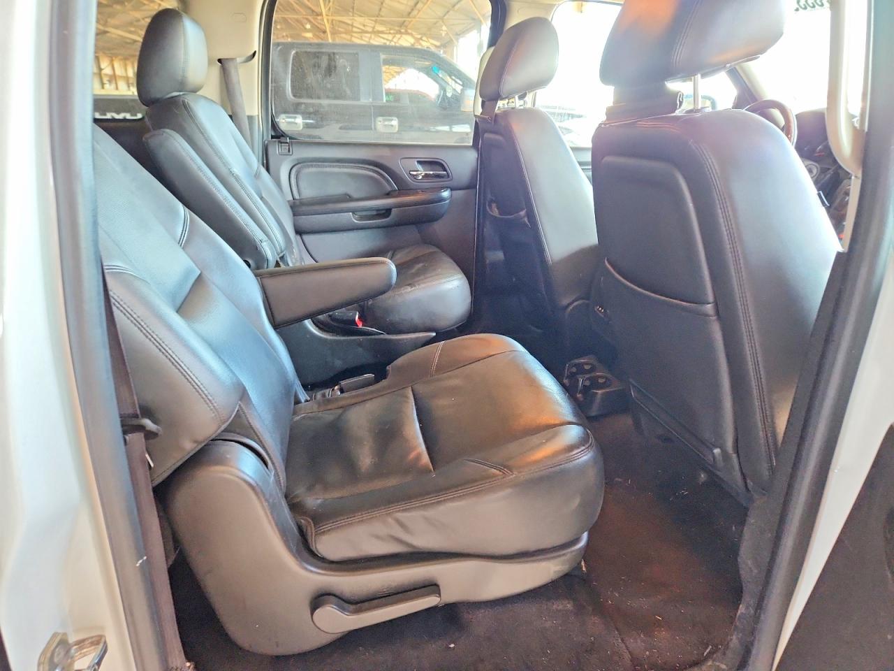 2014 GMC YUKON XL DENALI photo 21