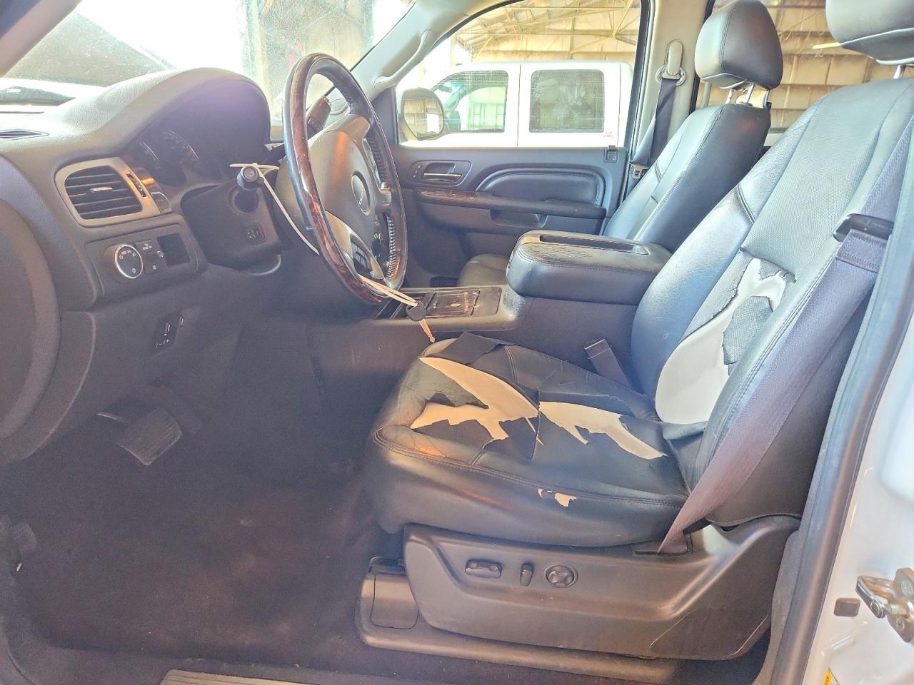 2014 GMC YUKON XL DENALI photo 13