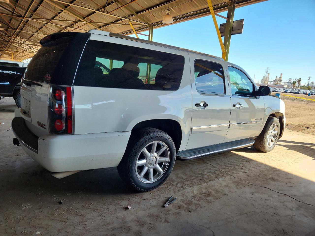 2014 GMC YUKON XL DENALI photo 5
