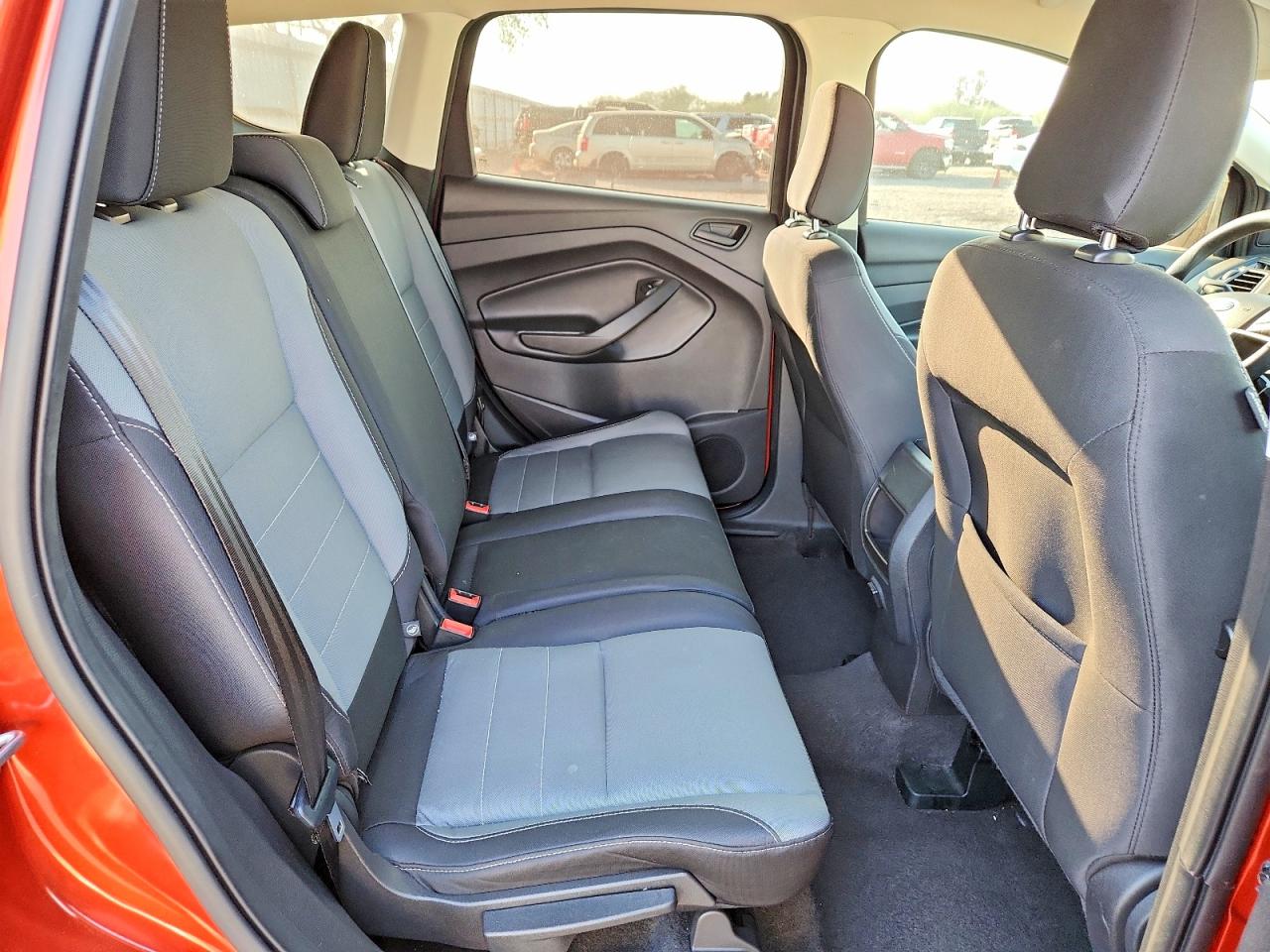 2019 FORD ESCAPE S photo 11