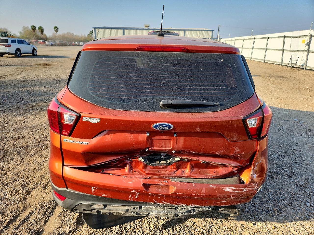 2019 FORD ESCAPE S photo 6