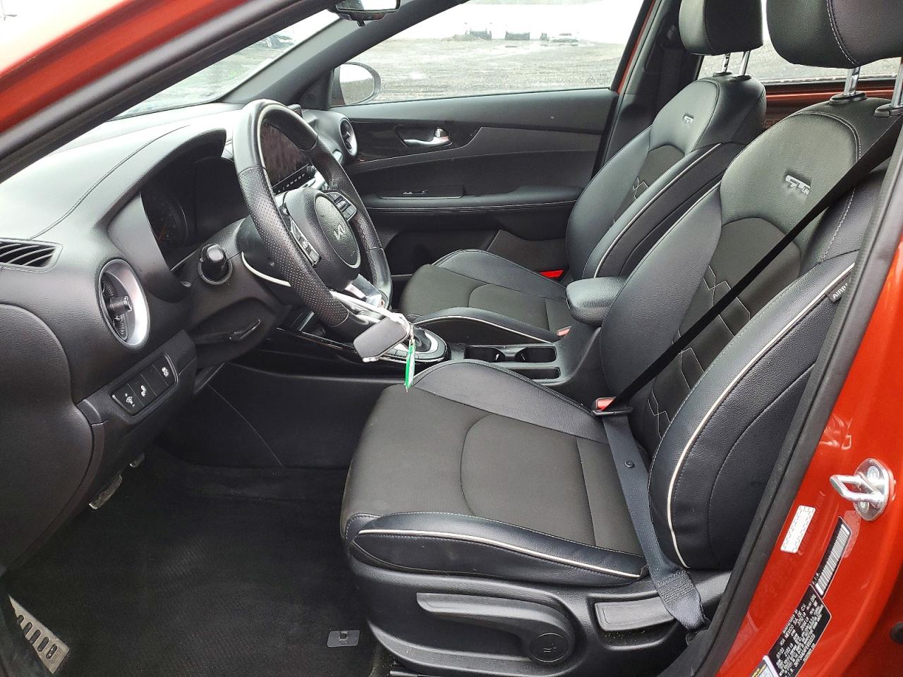 2023 KIA FORTE GT LINE photo 7
