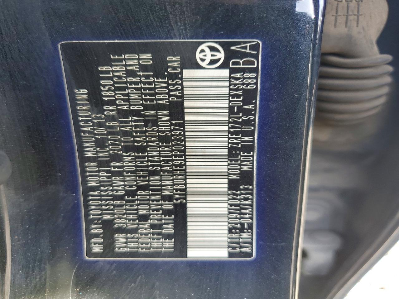 2014 TOYOTA COROLLA photo 12