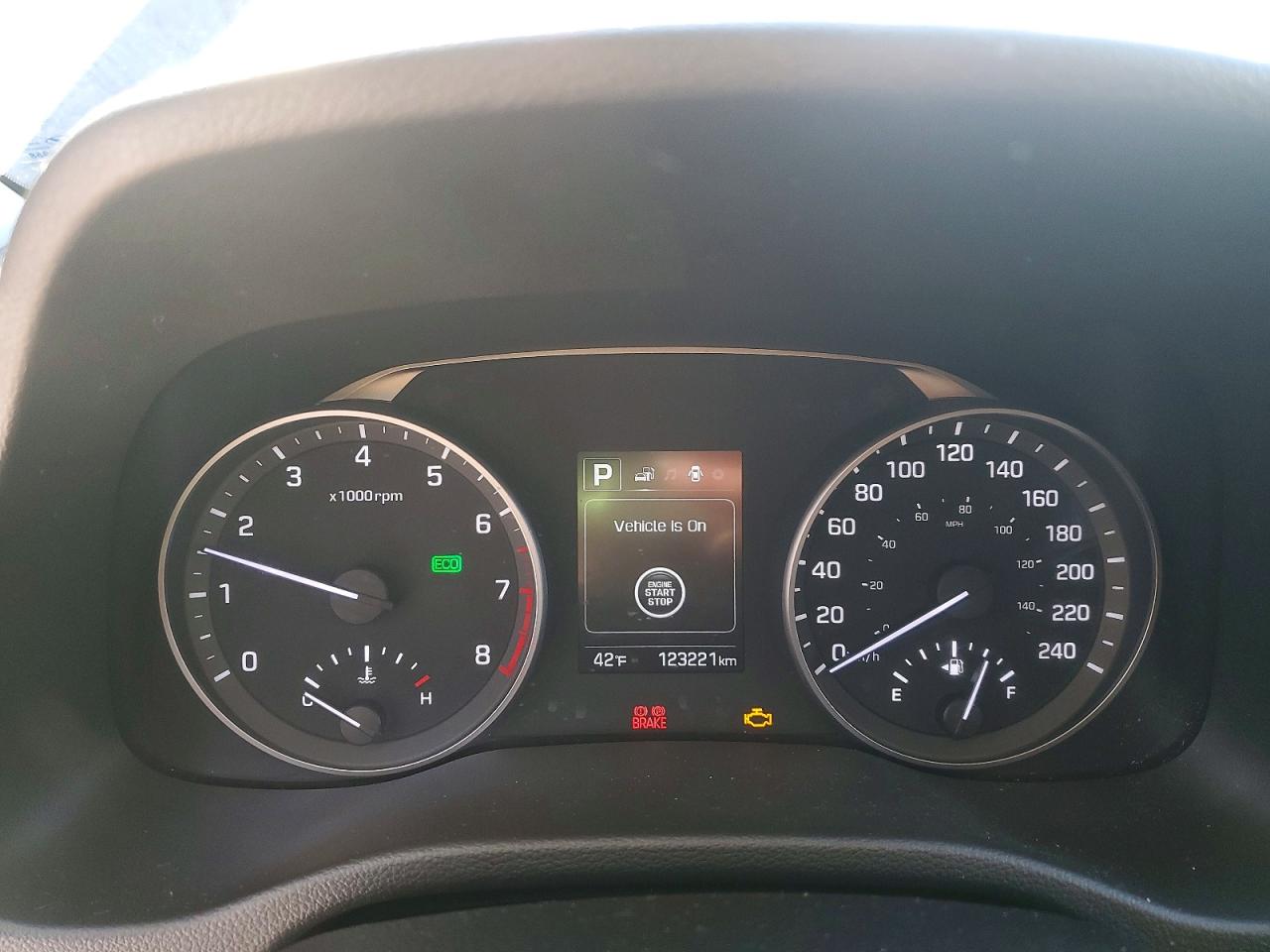 2018 HYUNDAI ELANTRA SEL photo 9