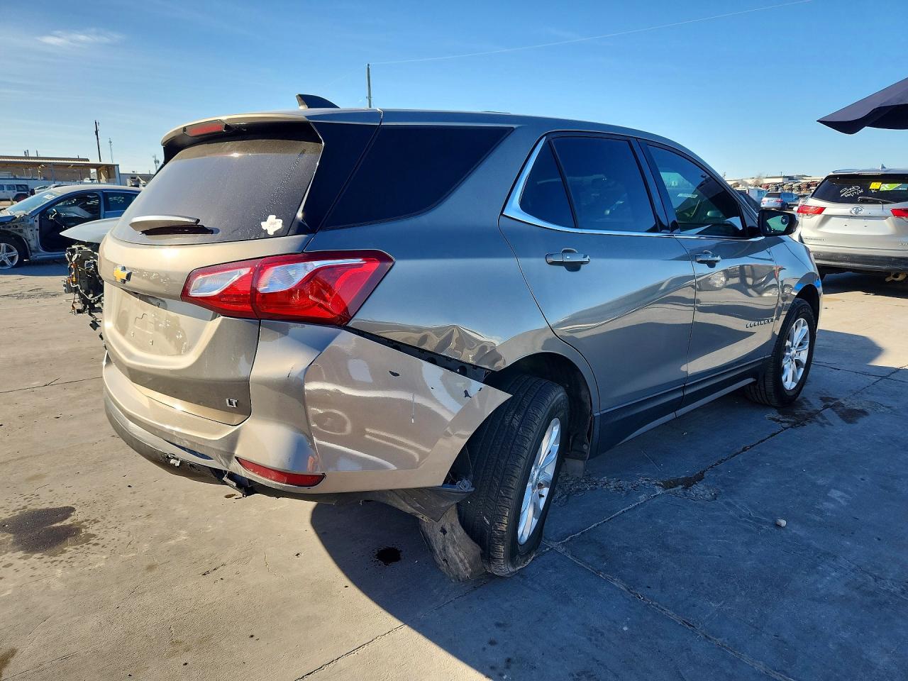 2018 CHEVROLET EQUINOX LT photo 5
