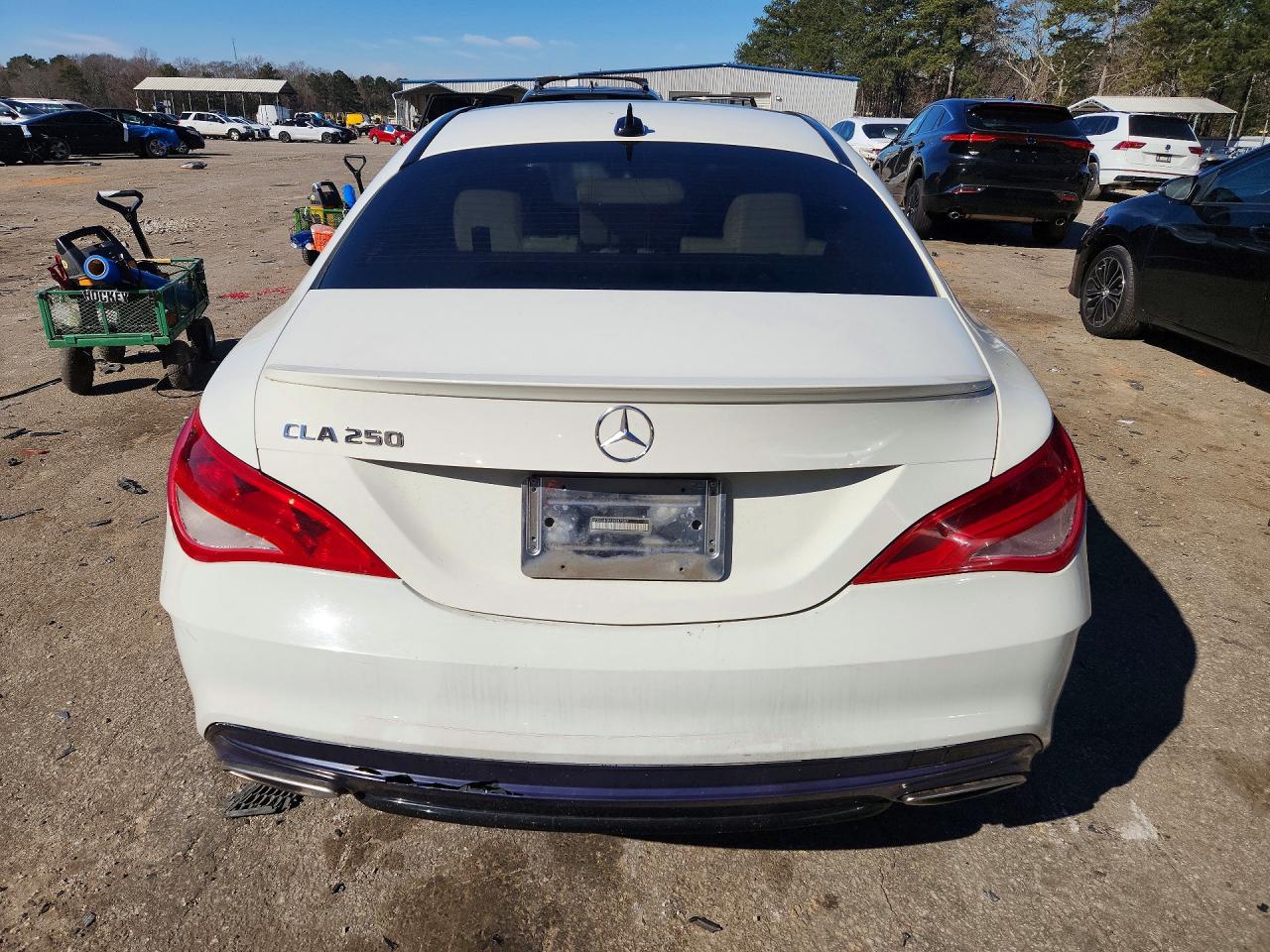 2018 MERCEDES-BENZ CLA 250 photo 16