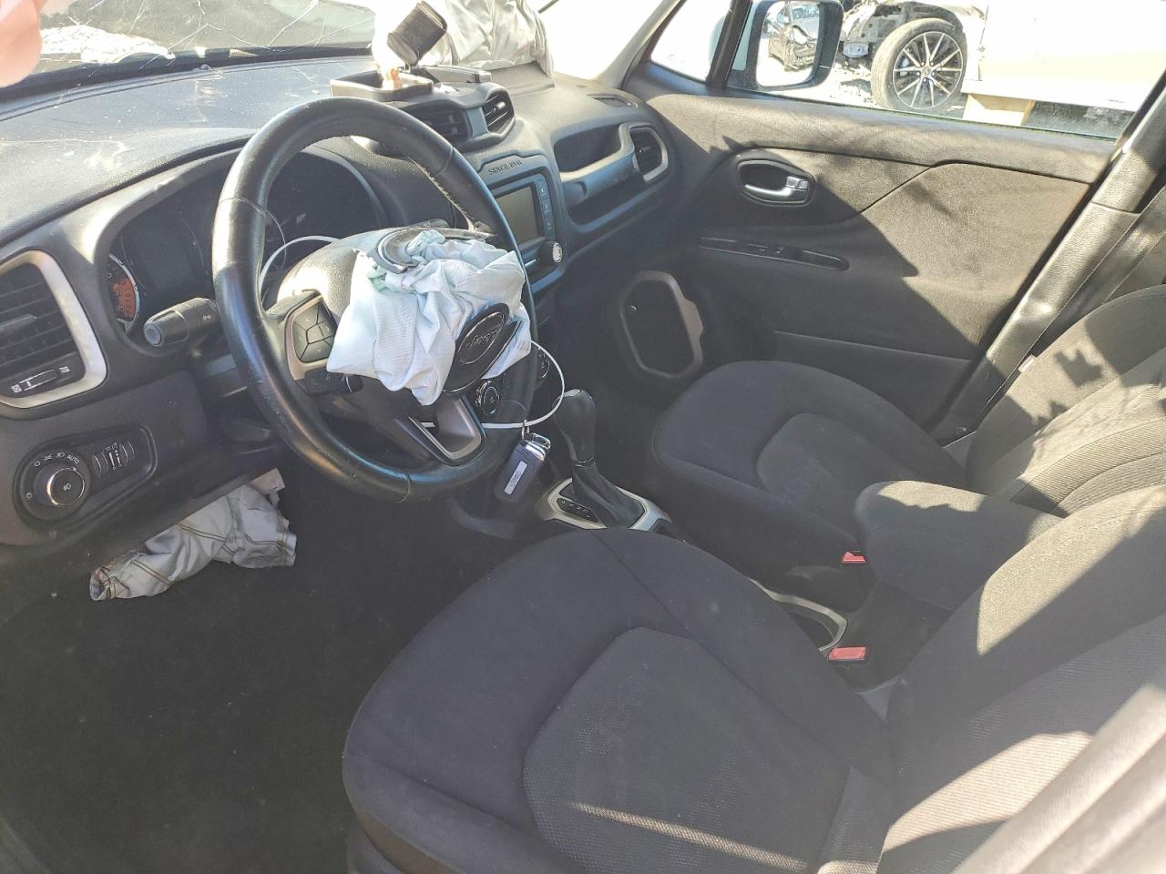 2017 JEEP RENEGADE LATITUDE photo 22