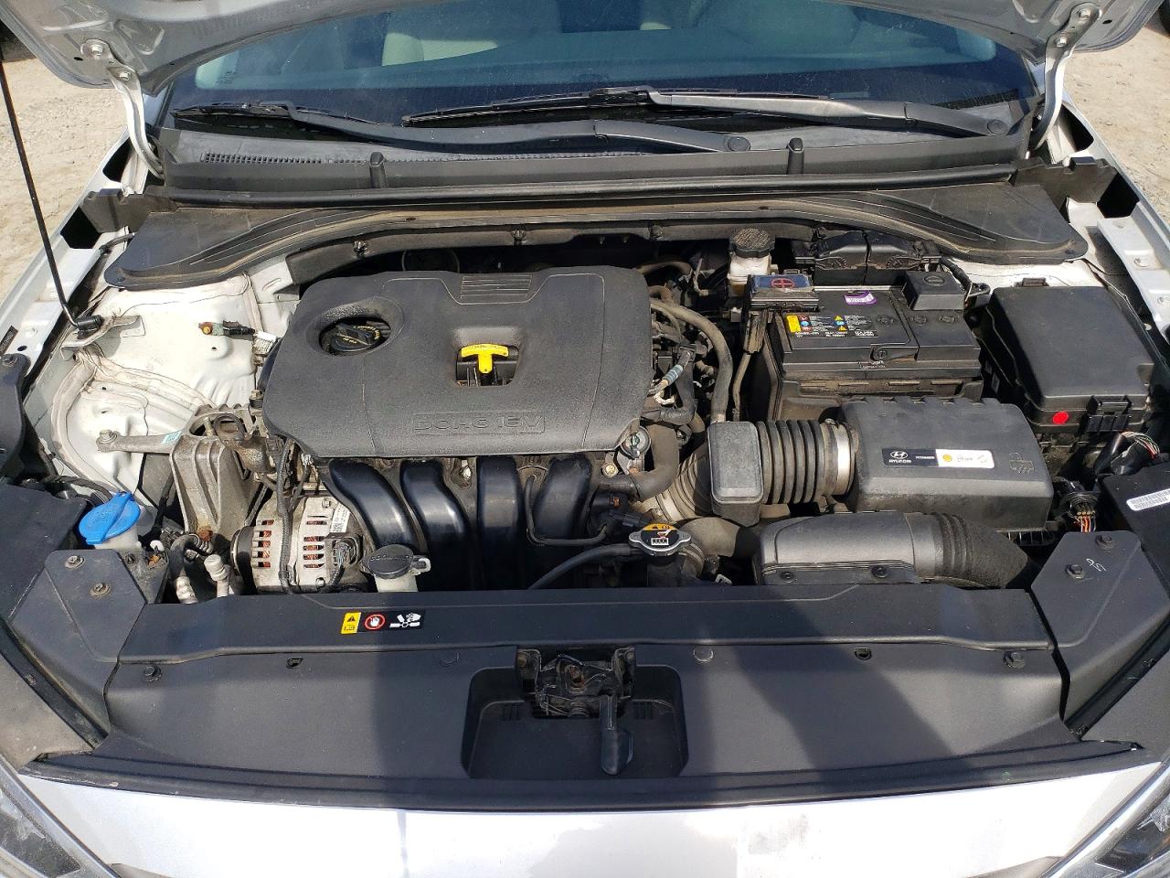 2019 HYUNDAI ELANTRA SE photo 11