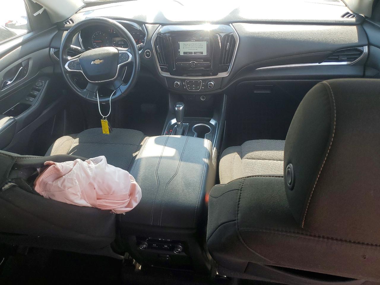 2019 CHEVROLET TRAVERSE LT photo 8