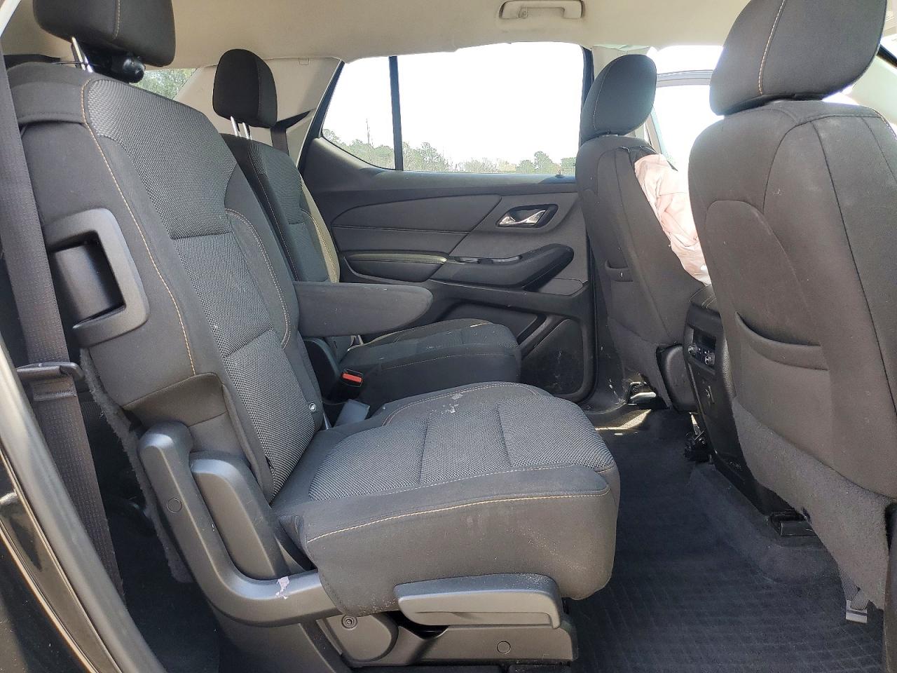 2019 CHEVROLET TRAVERSE LT photo 11