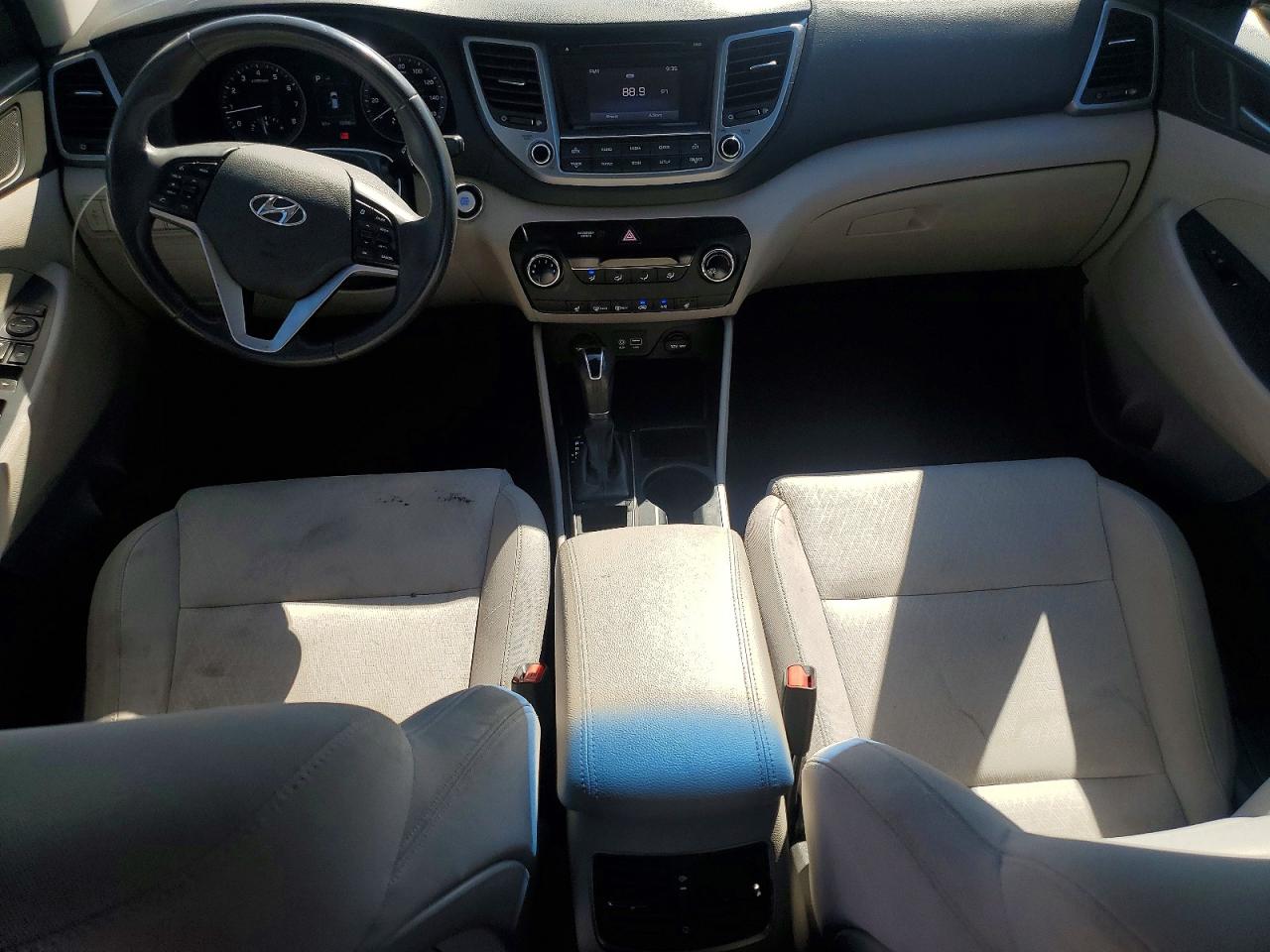 2017 HYUNDAI TUCSON photo 8