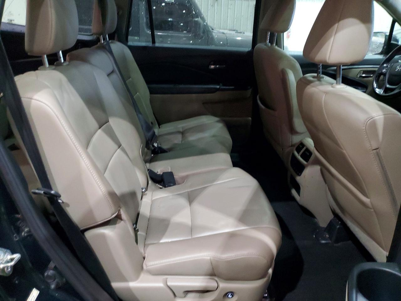 2016 HONDA PILOT EXLN photo 21