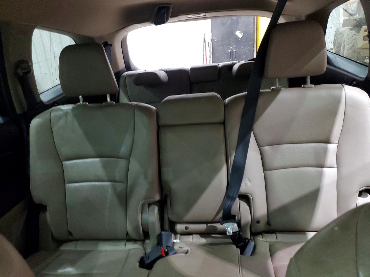 2016 HONDA PILOT EXLN photo 19