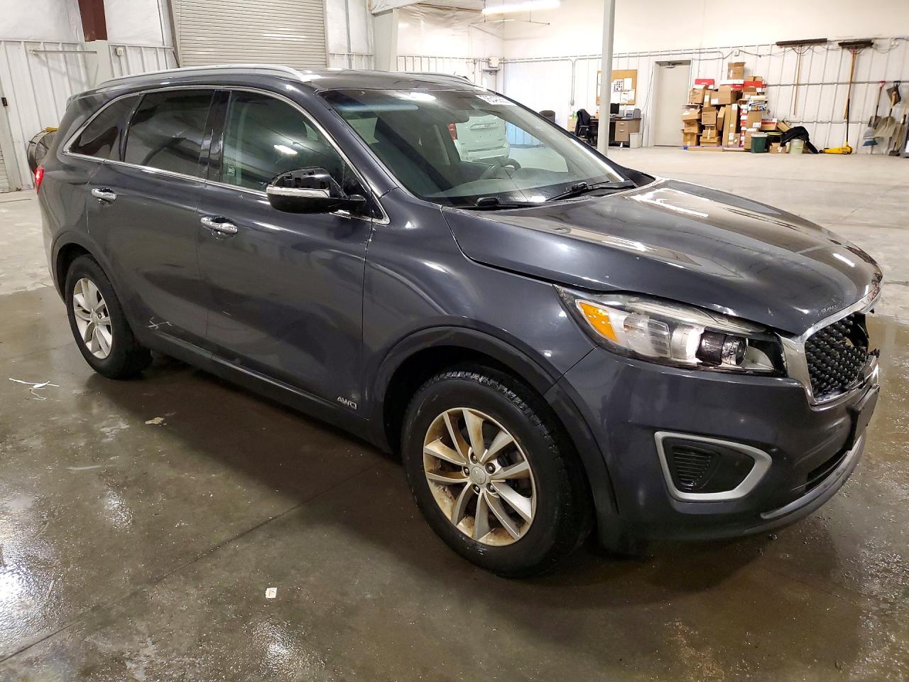 2017 KIA SORENTO LX photo 7