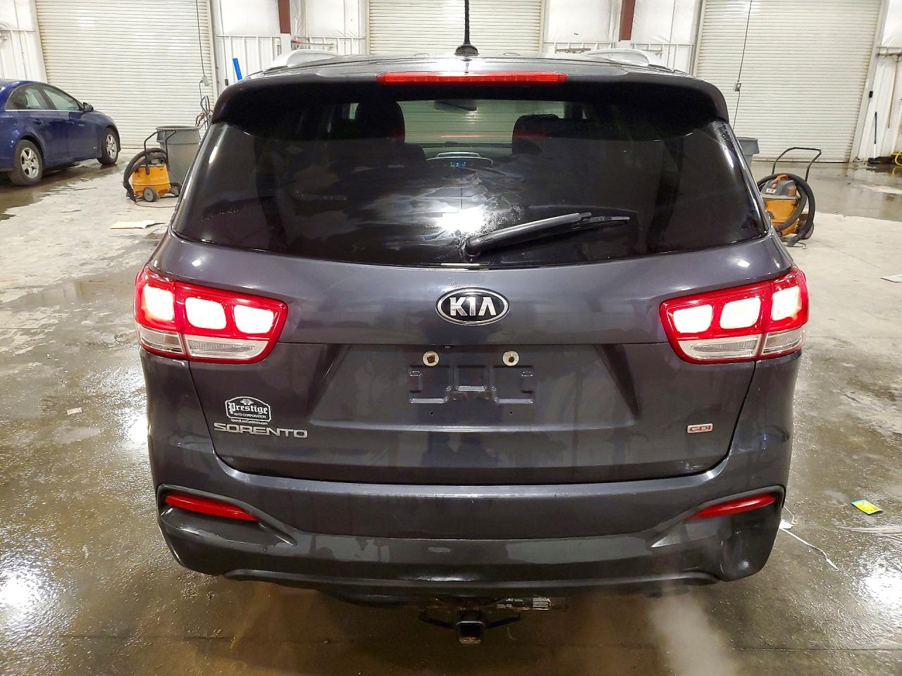 2017 KIA SORENTO LX photo 11