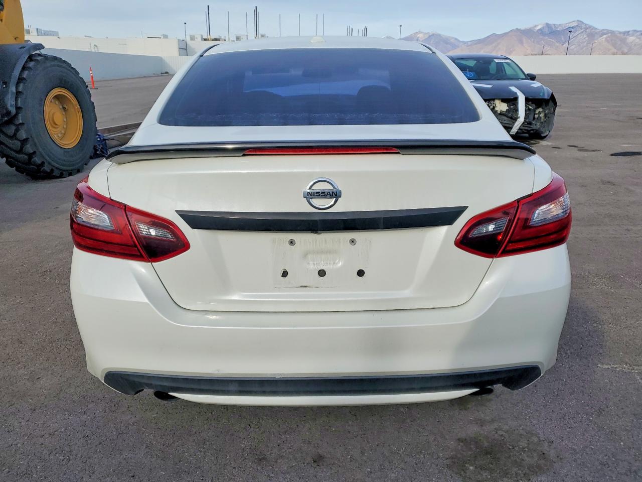 2018 NISSAN ALTIMA 2.5 SR photo 16
